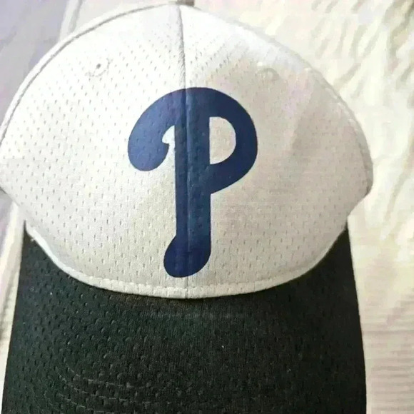 Philadelphia Phillies Baseball cap. Gray & Black. Adult size - Picture 1 of 8